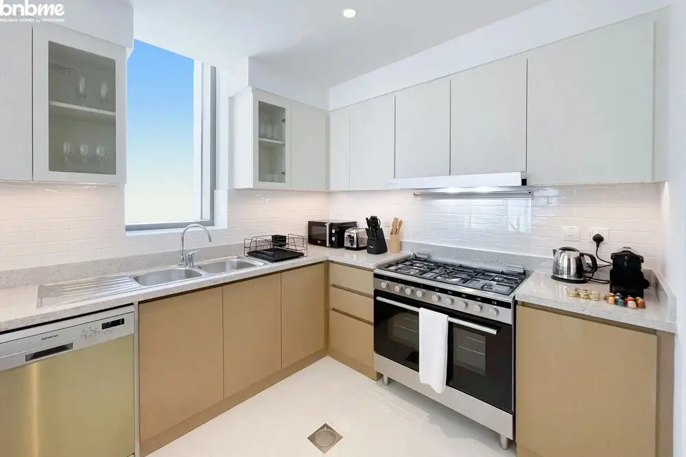 Дубай: 3B-Creekside 18 Tower A-3303