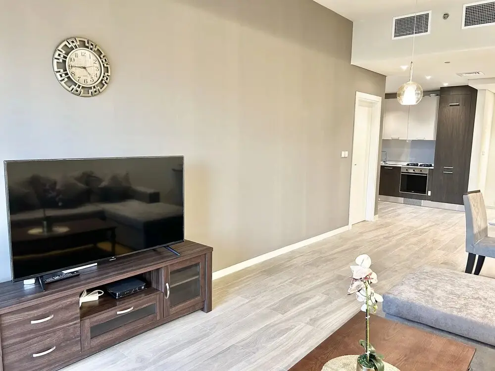 Дубай: Gorgeous 1bedroom With Balcony at Park View Dubai