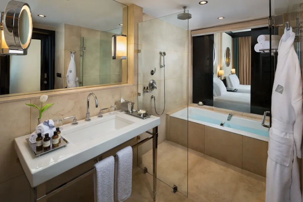 Каир: Fairmont Nile City Hotel