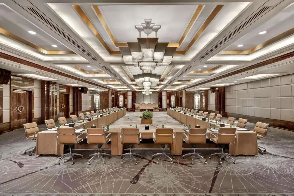 Каир: Fairmont Nile City Hotel