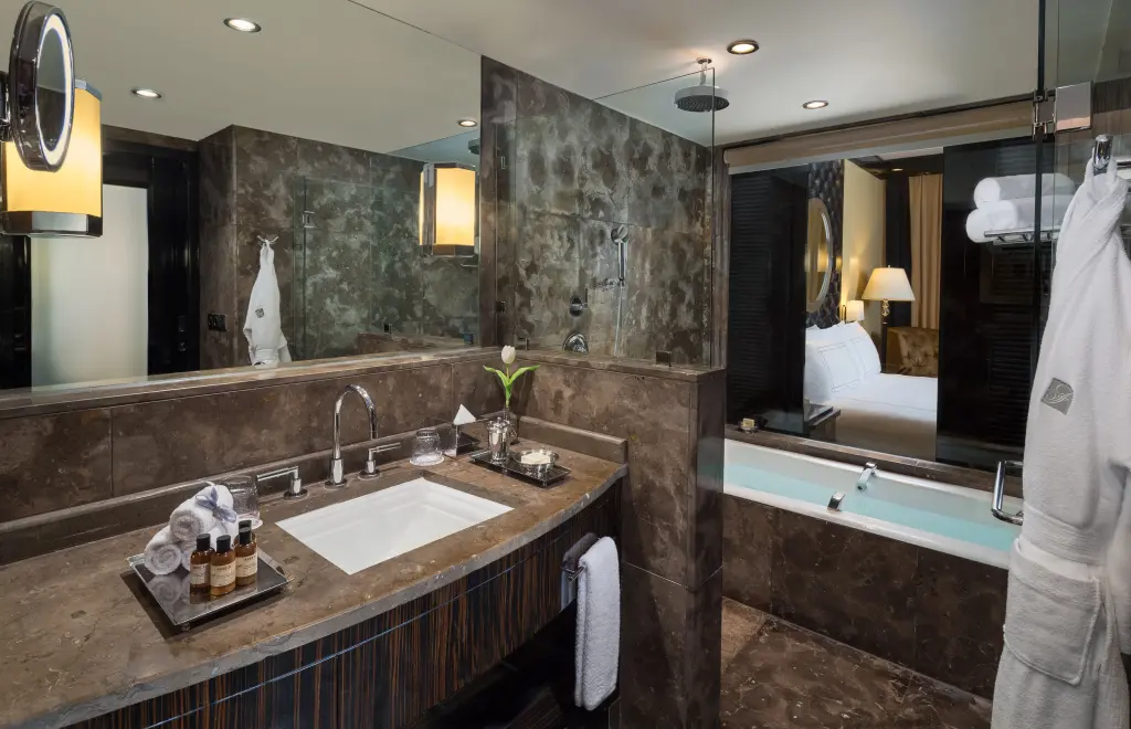 Каир: Fairmont Nile City Hotel
