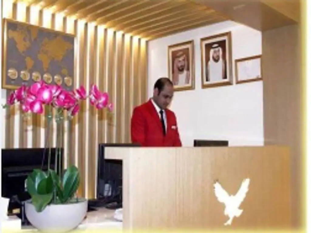 Дубай: Royal Falcon Hotel