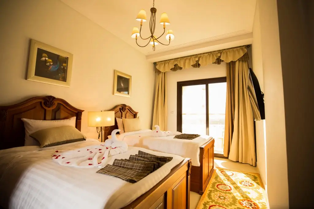 Самалут: Holy Family Hotel