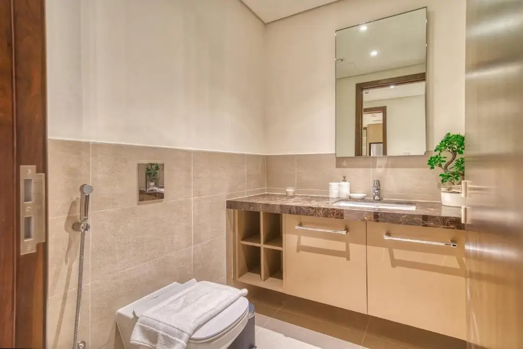 Дубай: Incredible Views From This Classy Apt With Terrace