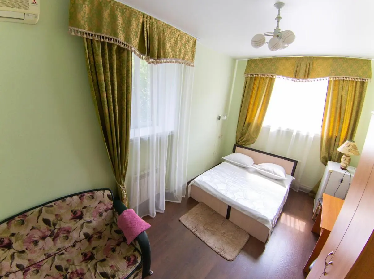 Нижний Тагил: Гостиница Малахитовая