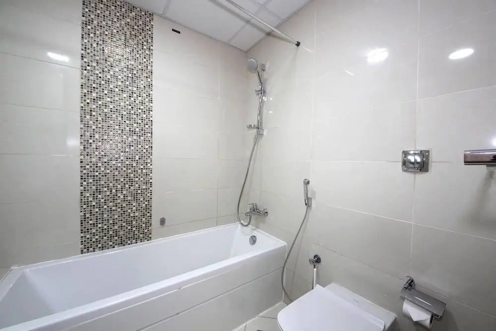 Дубай: 1 Bedroom Apartment in Continental Tower