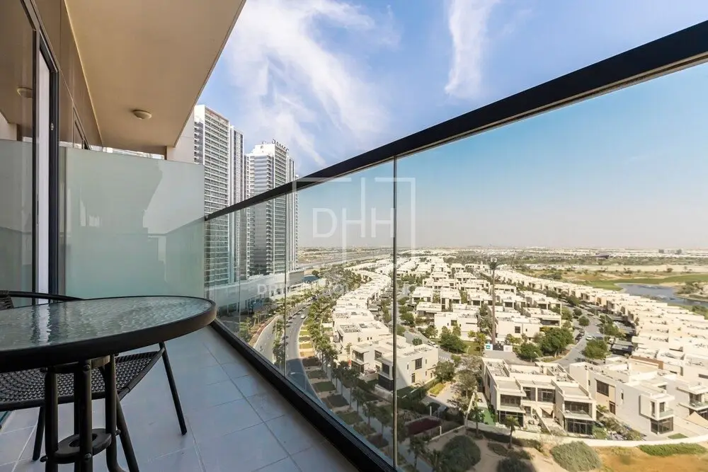 Дубай: DHH1 Bed Serene Golf Vita A Damac Hills