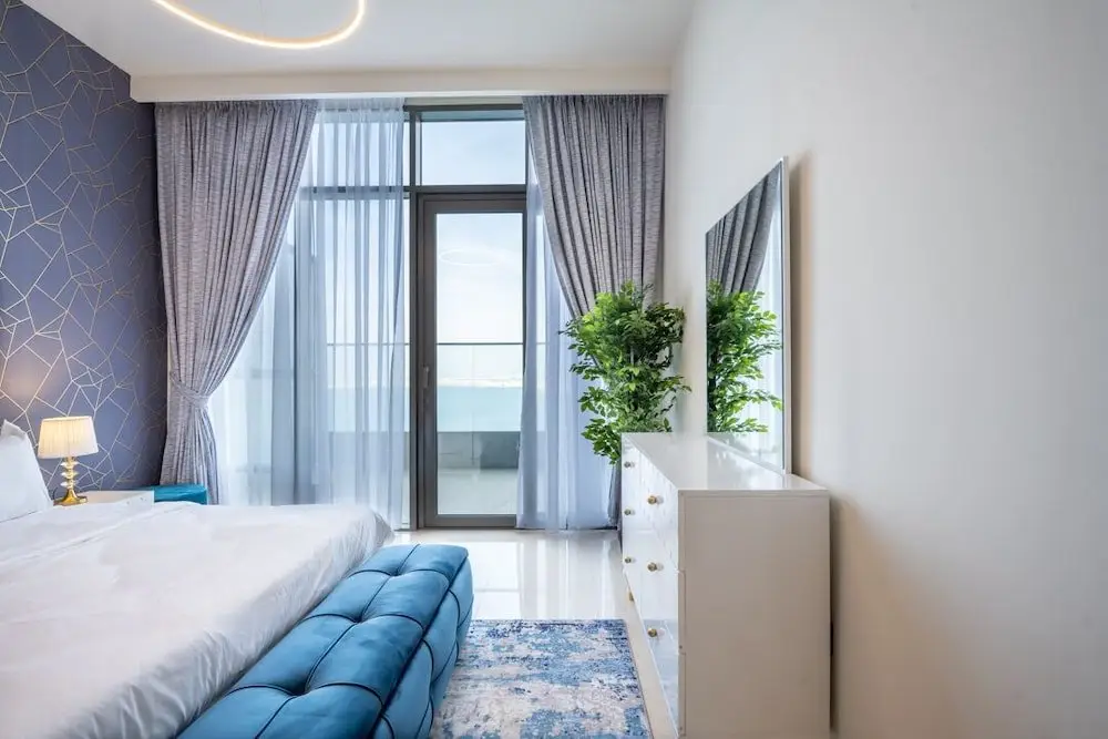 Dramatic Sea View 1 BHK ANWABYFour Apple — фото 1