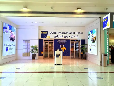 Dubai International Hotel — фото 1