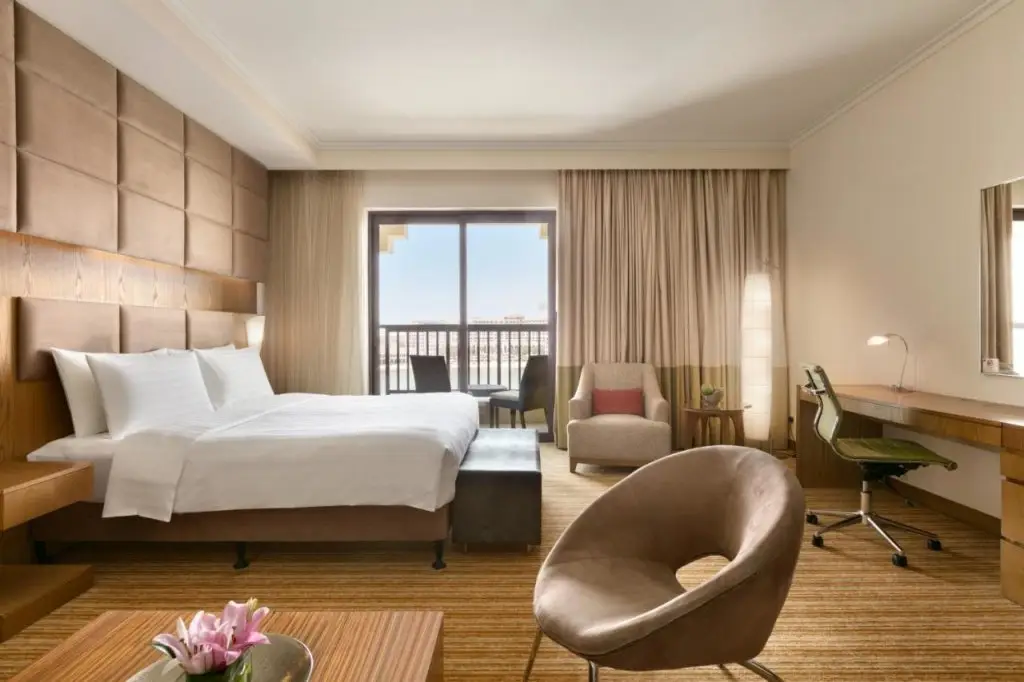 Абу-Даби: Отель Traders Hotel, Qaryat Al Beri
