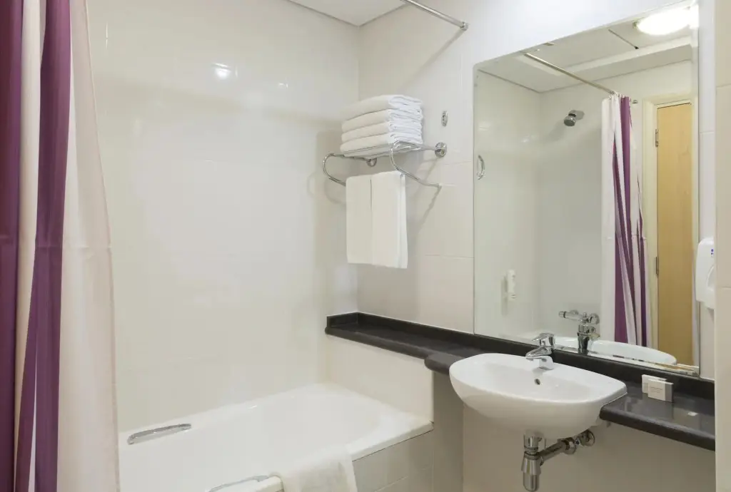 Дубай: Premier Inn Dubai Investments Park