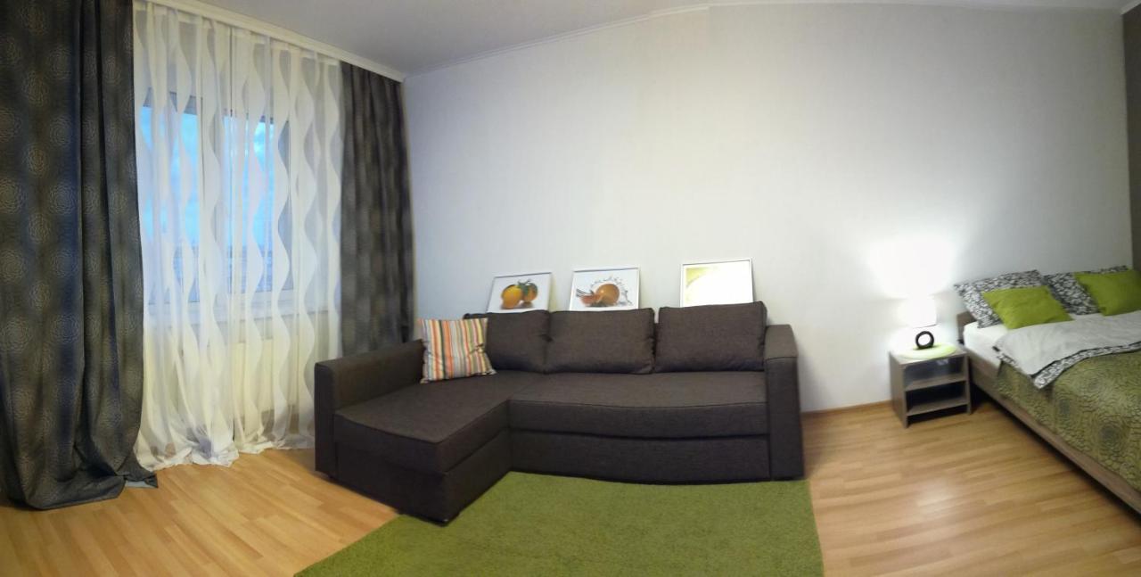 Екатеринбург: Apartment Green Island