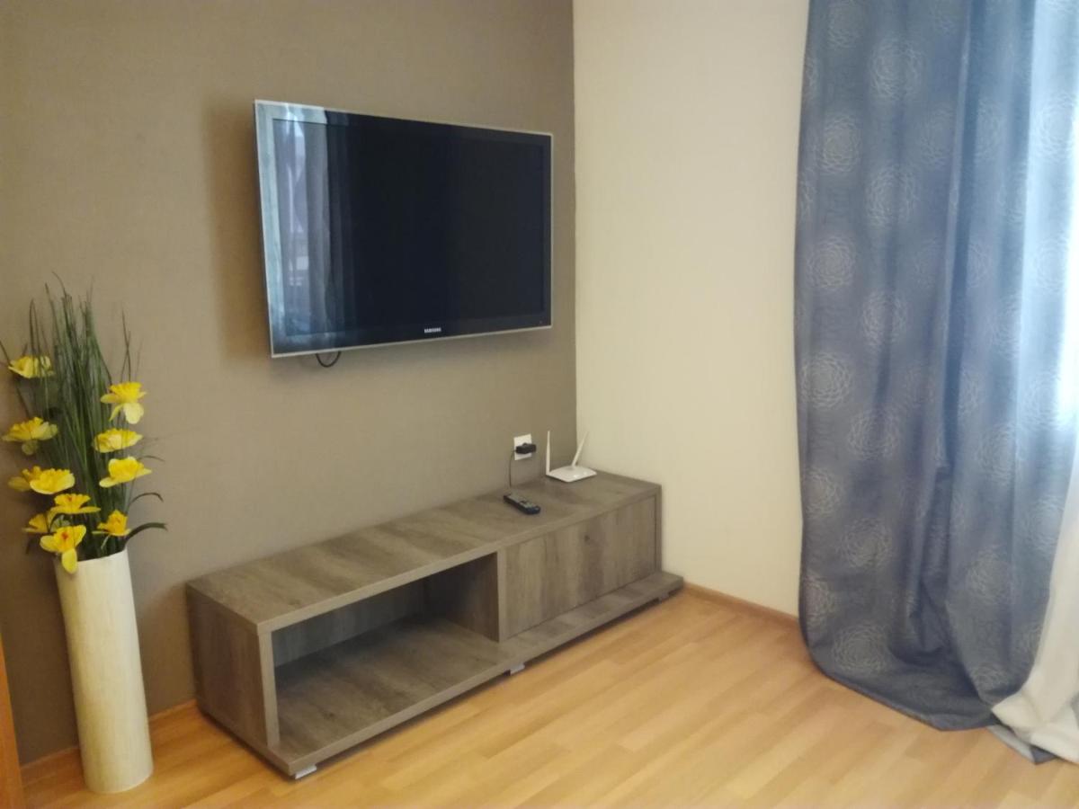 Екатеринбург: Apartment Green Island