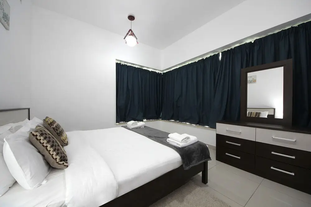 Дубай: Signature Holiday Home - Marina Pinnacle