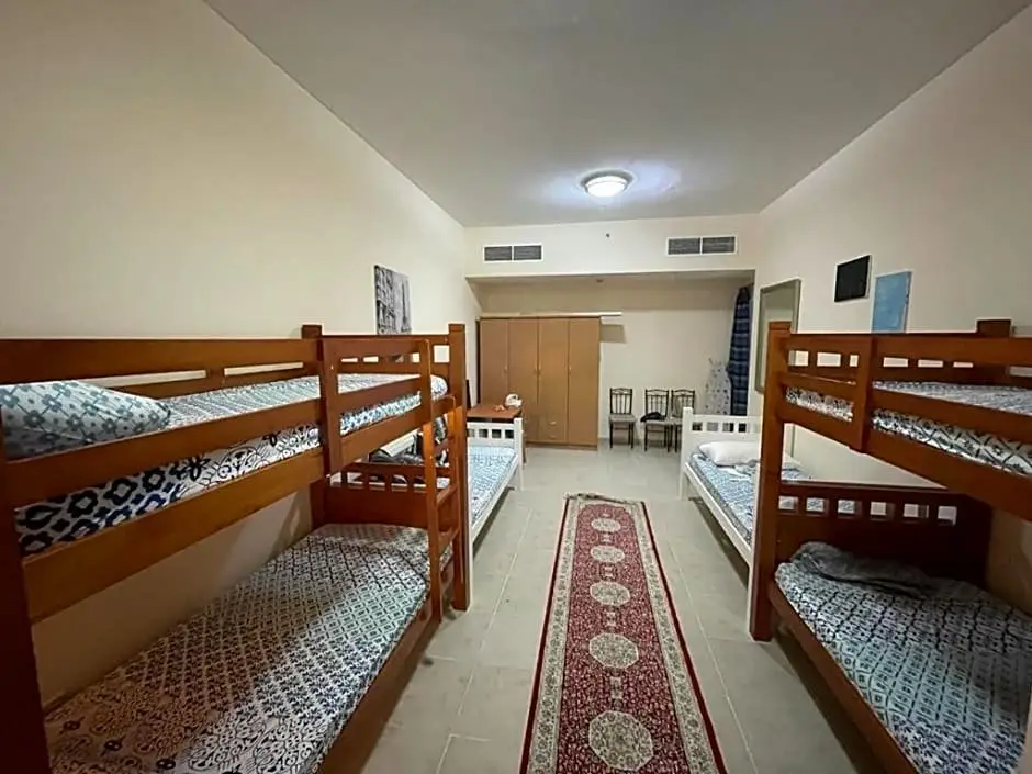 Дубай: Backpackers zone