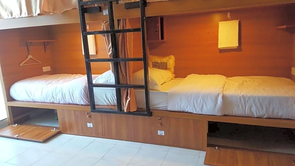 Дубай: Elegance hostel