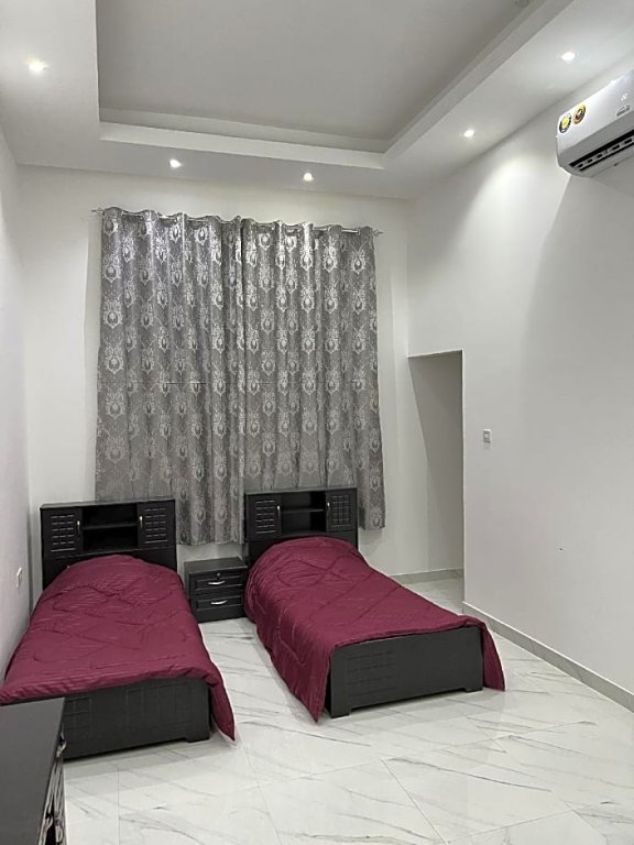Modern Villa in Ajman 5master rooms — фото 1