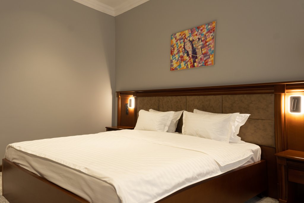 Ташкент: Отель Mir Luxe Plaza