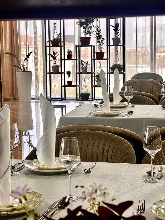 Ташкент: Отель Mir Luxe Plaza