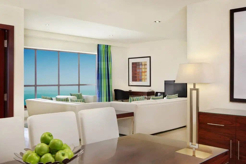Дубай: Hilton Dubai The Walk