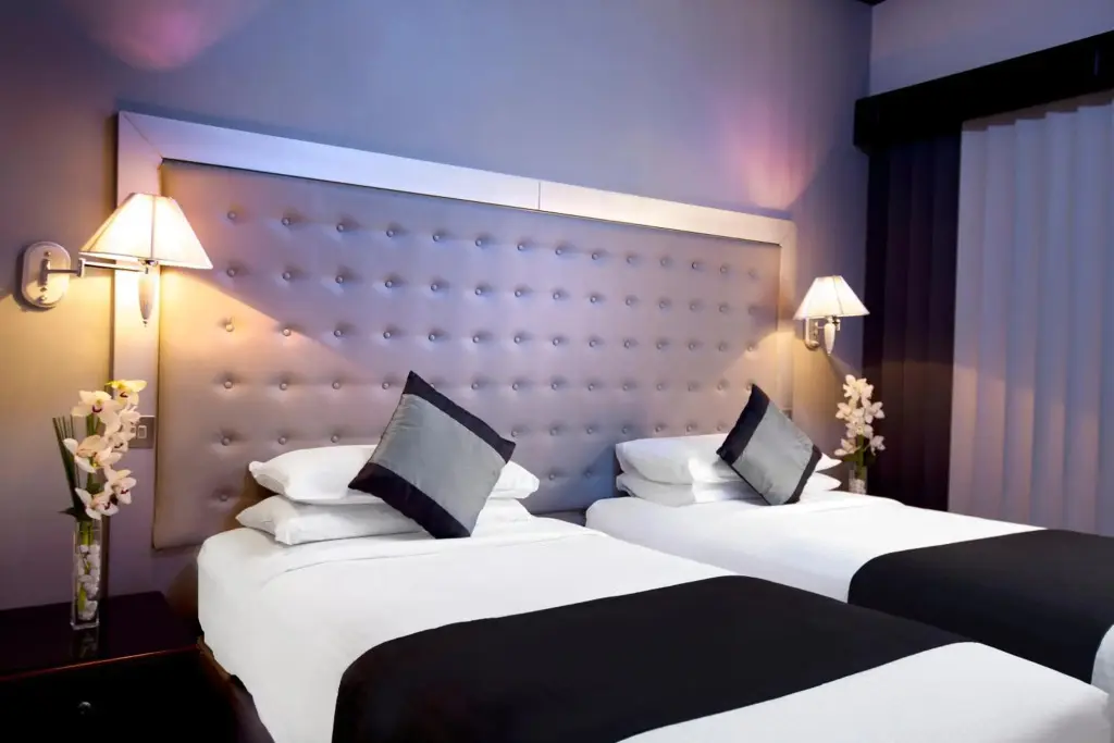 Дубай: Broadway Hotel