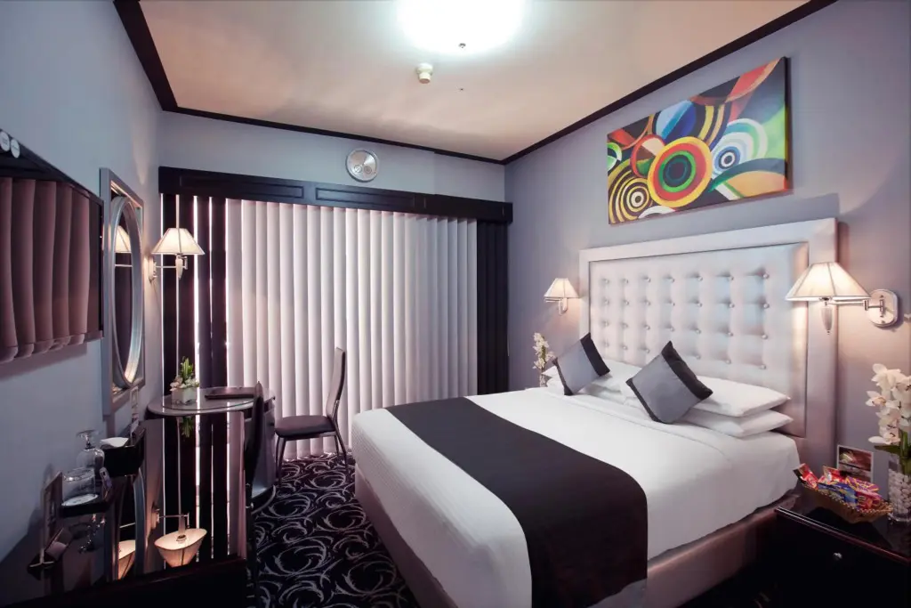 Дубай: Broadway Hotel
