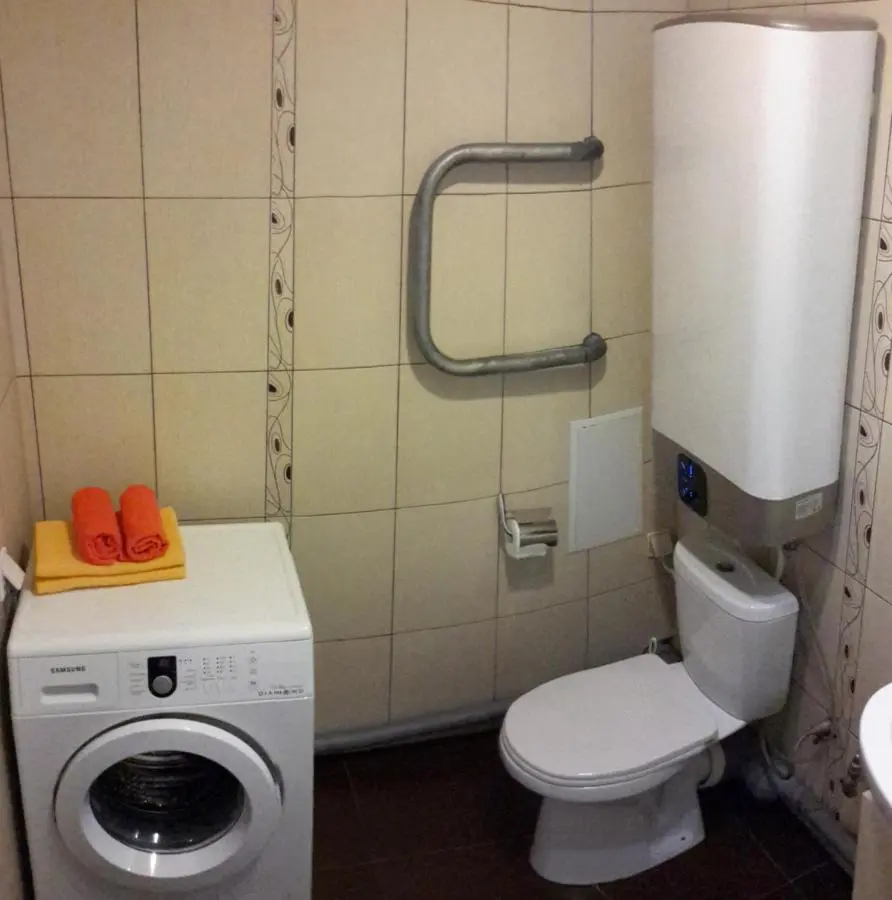 Екатеринбург: Apartment Orange Island