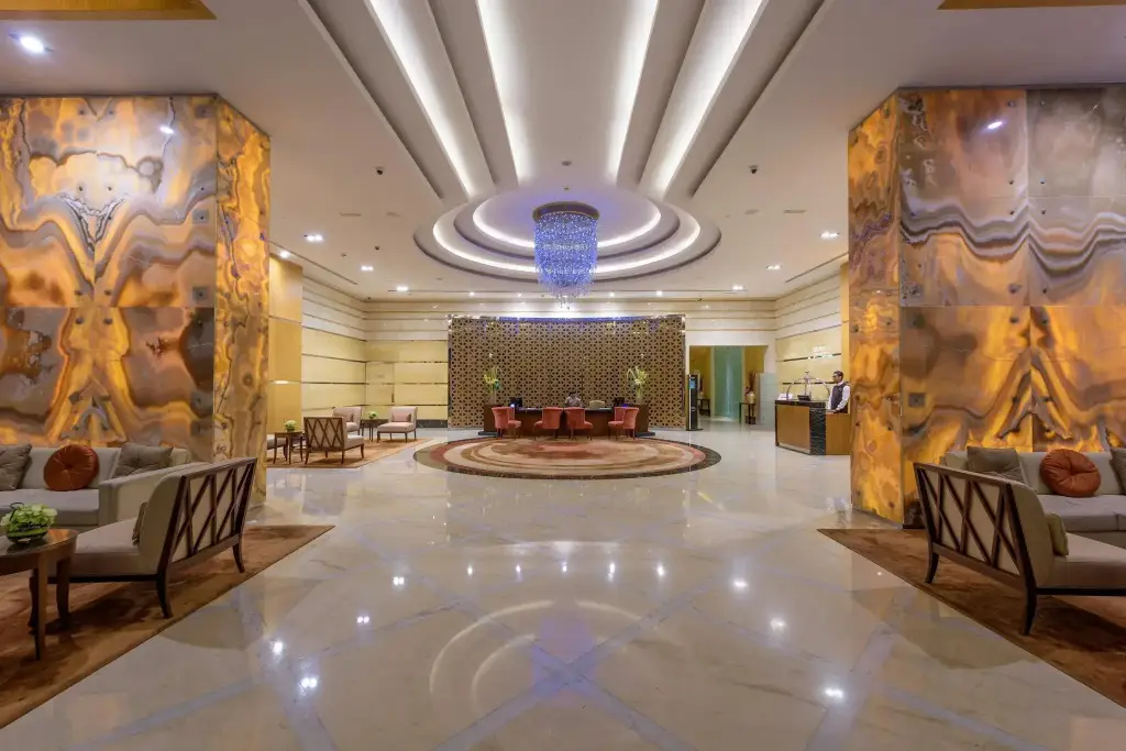 Дубай: La Suite Dubai Hotel & Apartments Operated by Minor Hotels