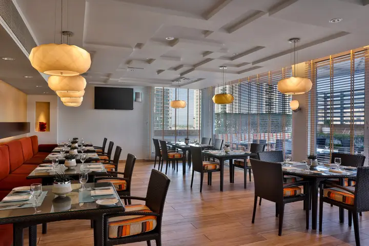 Дубай: La Suite Dubai Hotel & Apartments Operated by Minor Hotels
