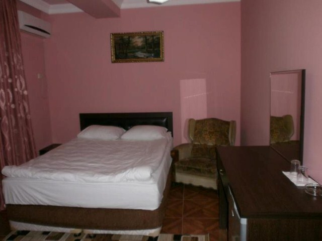 Батуми: Efes Hotel