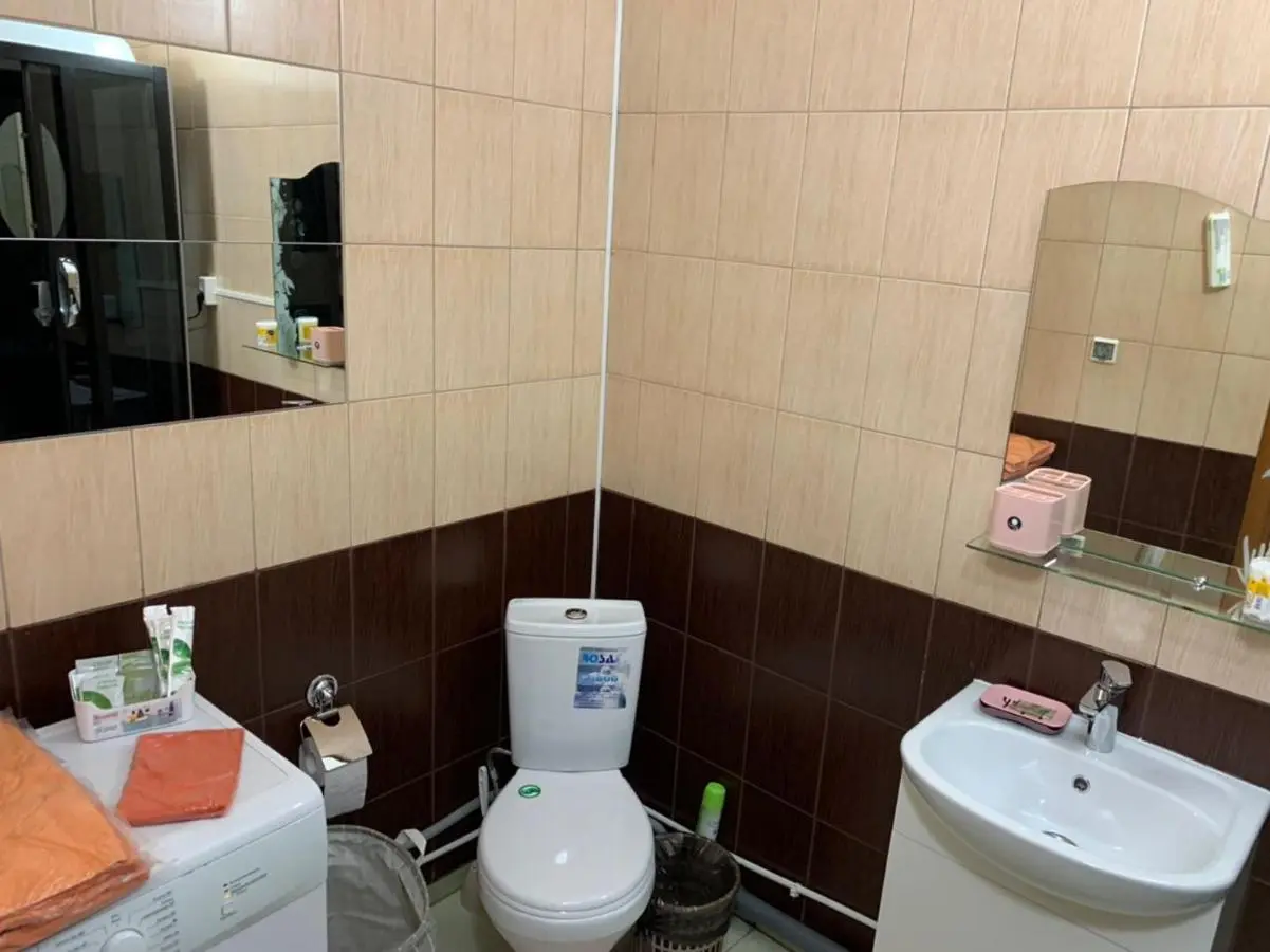 Екатеринбург: Apartment Domashny Uyut on Sheinkmana 90