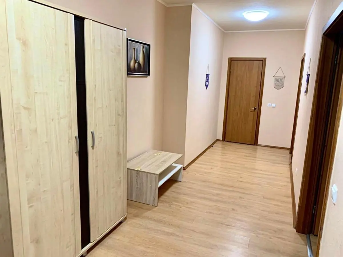 Екатеринбург: Apartment Domashny Uyut on Sheinkmana 90