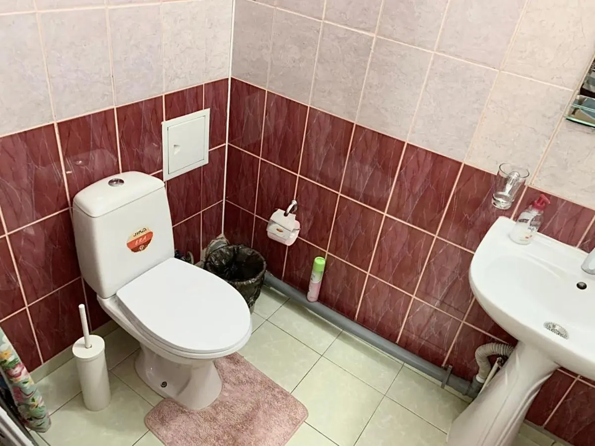 Екатеринбург: Apartment Domashny Uyut on Sheinkmana 90