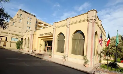 Grand Pyramids Hotel — фото 1