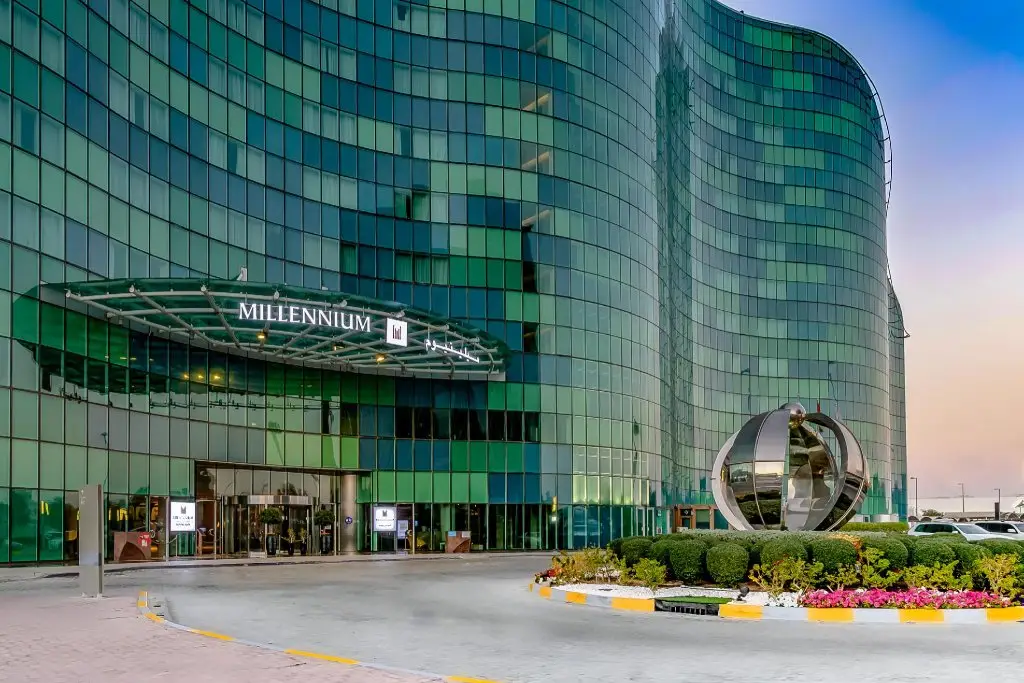 Абу-Даби: Millennium Al Rawdah Hotel