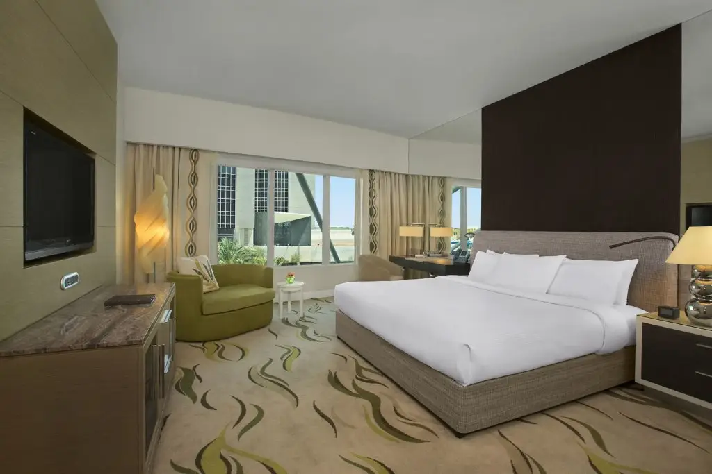 Абу-Даби: Millennium Al Rawdah Hotel