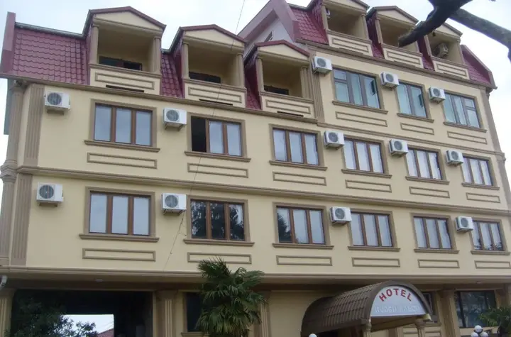 Батуми: Hotel Astoria