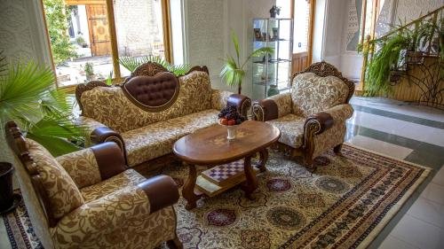 Самарканд: Caravan Serail