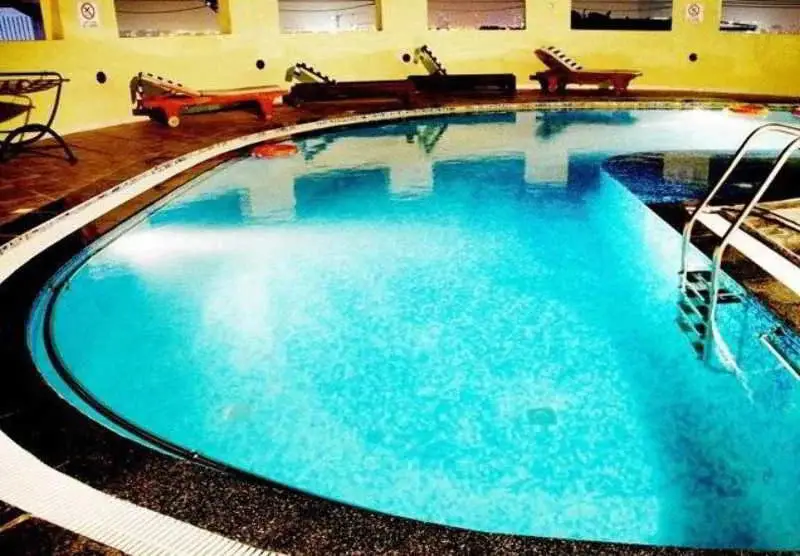 Дубай: Grand Hotel Apartment
