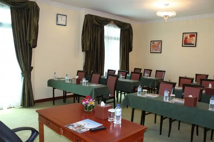 Абу-Даби: Al Diar Capital Hotel