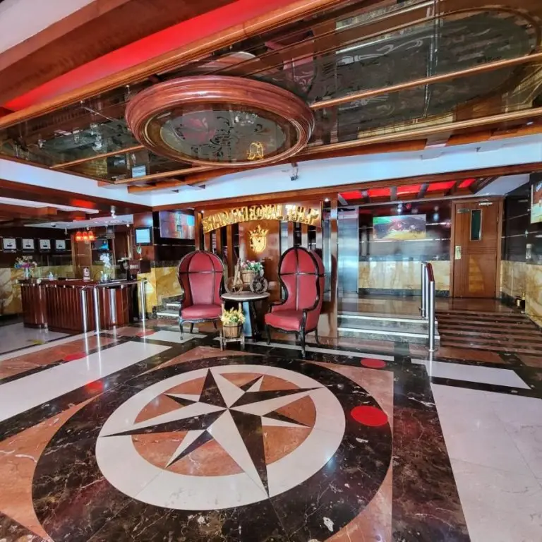 Шарджа: Sharjah Royal Tulip Hotel apartment