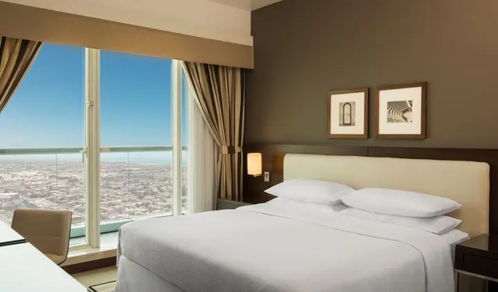 Дубай: Отель Four Points by Sheraton Sheikh Zayed Road