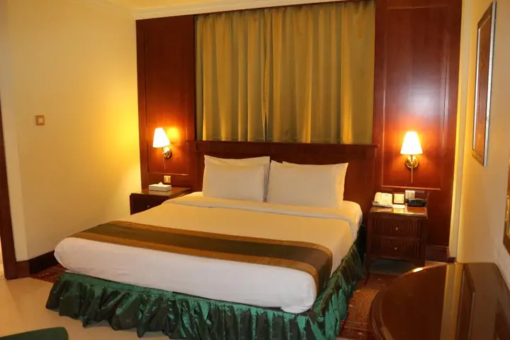 Дубай: City Seasons Suites