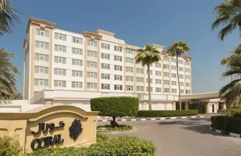 Hotel Coral Beach Resort Sharjah — фото 1