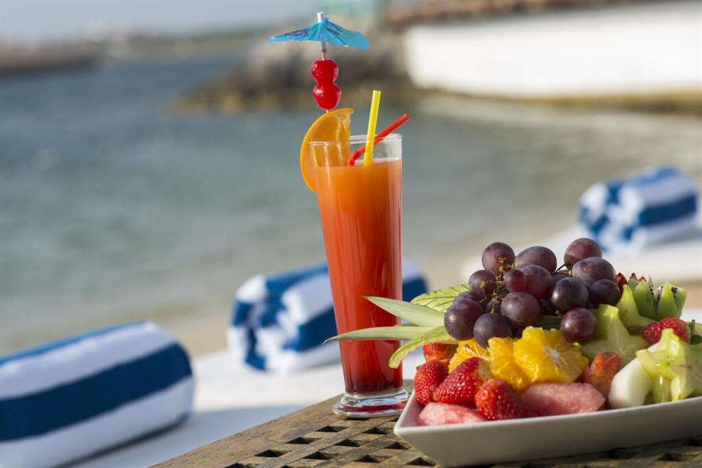 Гантут: Golden Tulip Al Jazira Hotel & Resort
