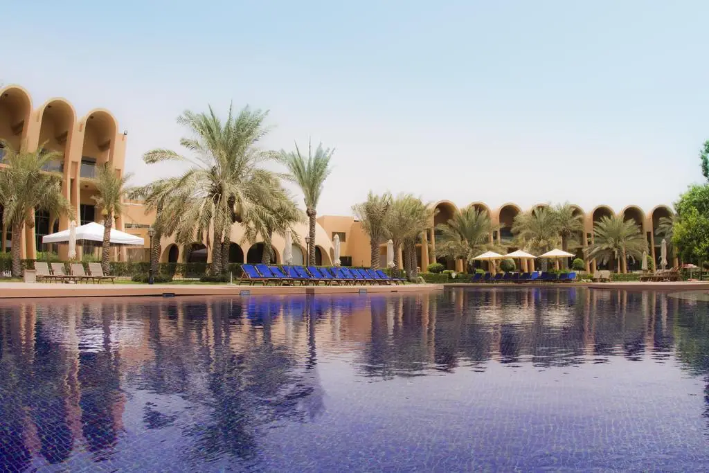 Гантут: Golden Tulip Al Jazira Hotel & Resort