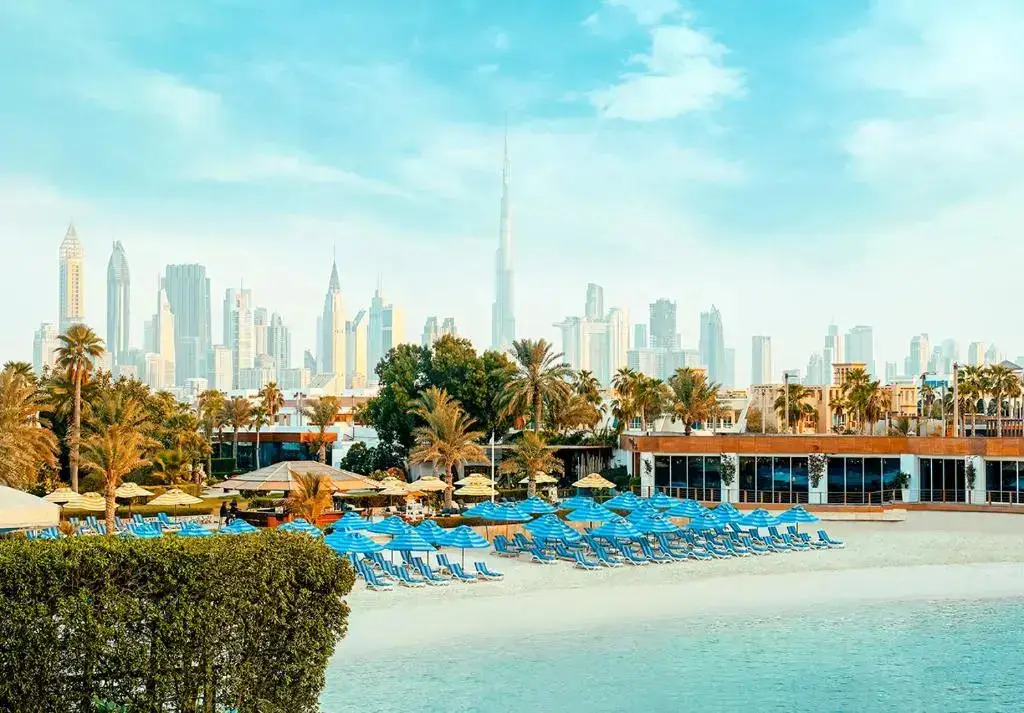 Отель Dubai Marine Beach Resort & Spa — фото 1