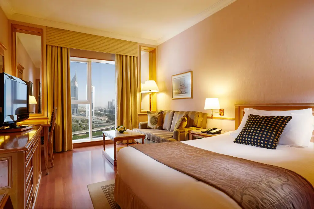 Дубай: Millennium Plaza Downtown Hotel
