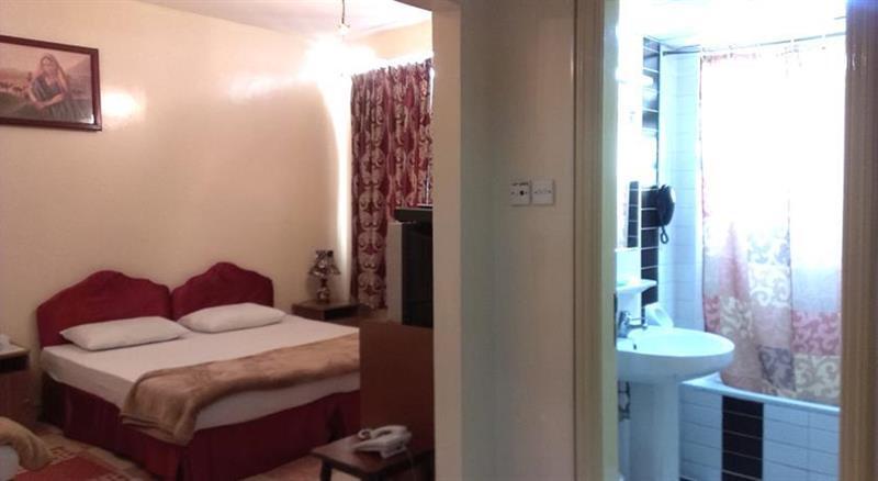 Дубай: Everest International Hotel
