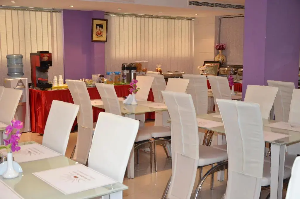 Дубай: Al Shams Plaza Hotel Apartments